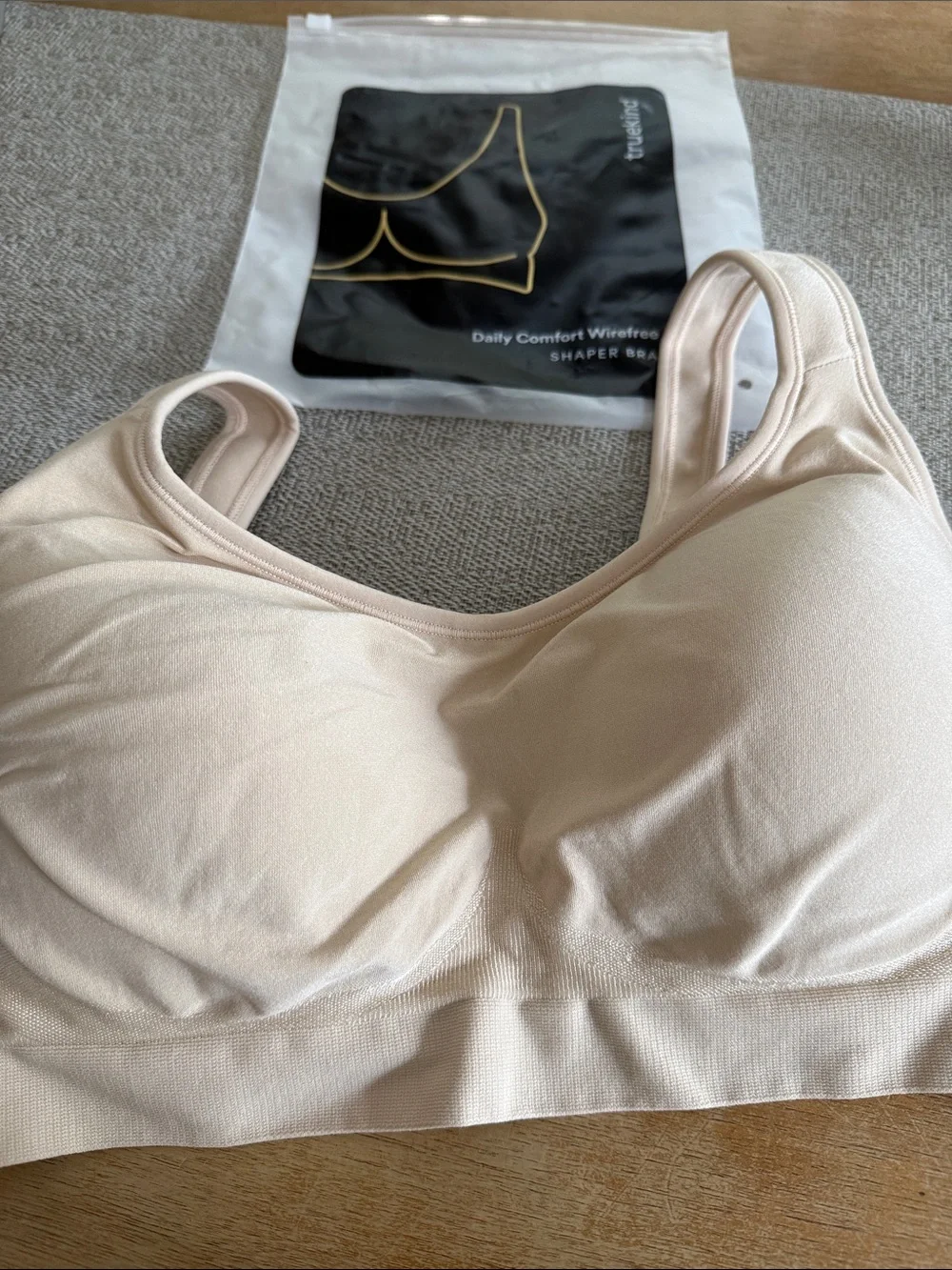 Shapermint Truekind Wireless smoothing Bra - Light Nude. NWT - Picture 1 of 7